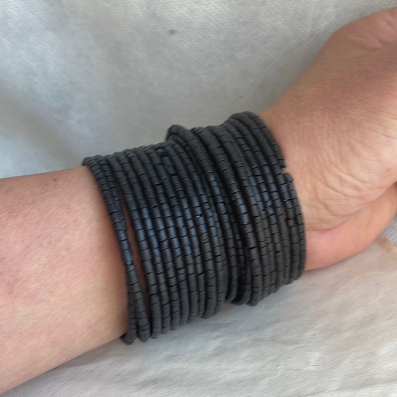 5 pcs Wood beads cuff bracelet snake holiday Christmas stuffing black - Picture 2 of 16